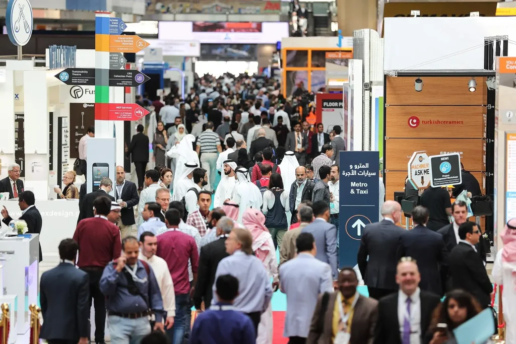 Crowded aisle at a B2B trade show in Dubai — b2b lead generation dubai
